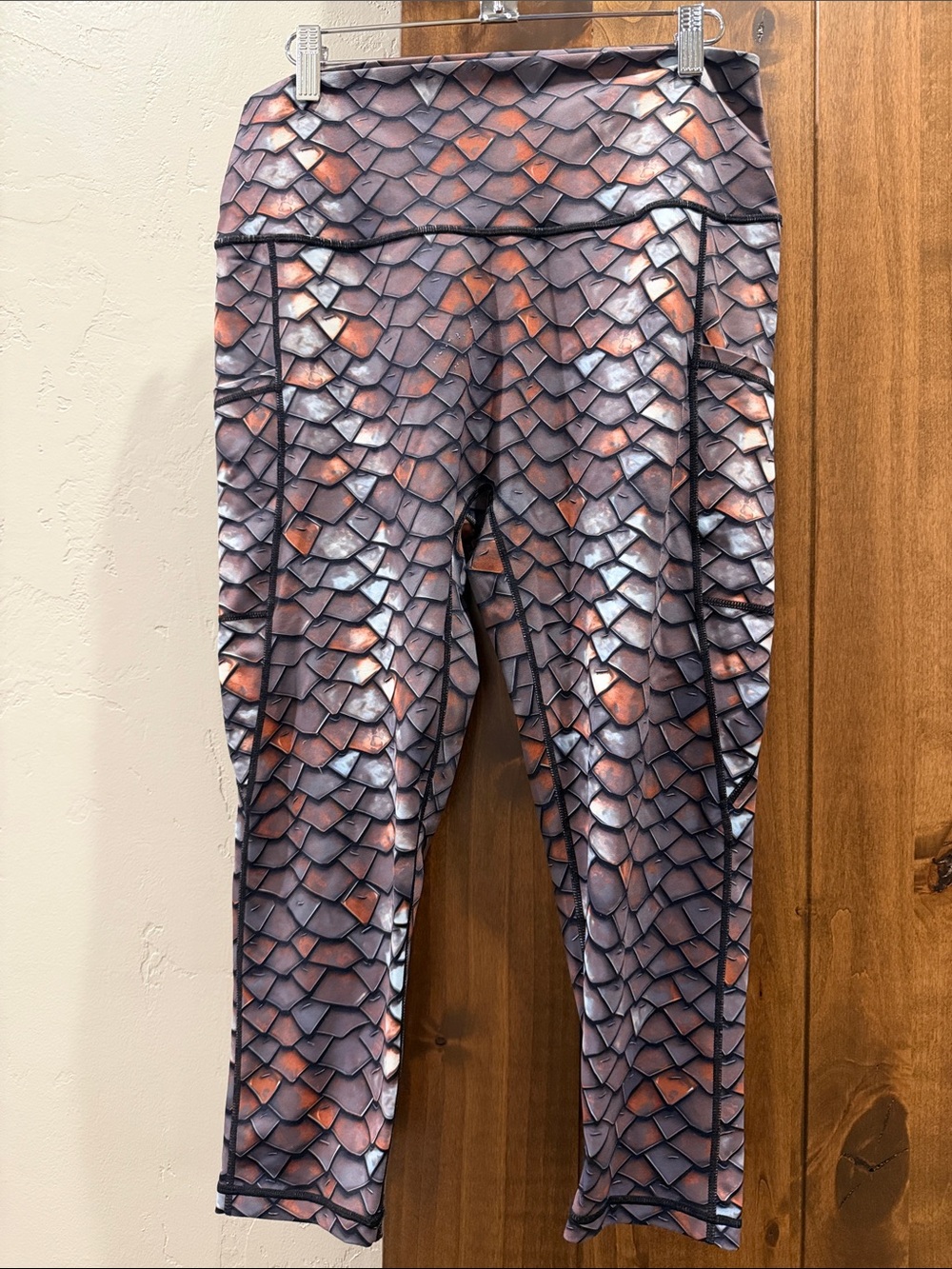 Constantly Varied Gear Leggings in Rust, Gray & Black Scales